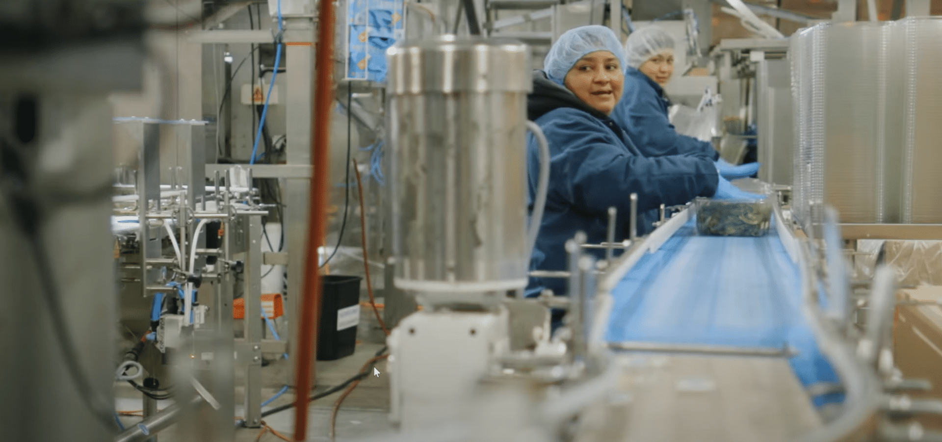 Salad production with Compressed Air